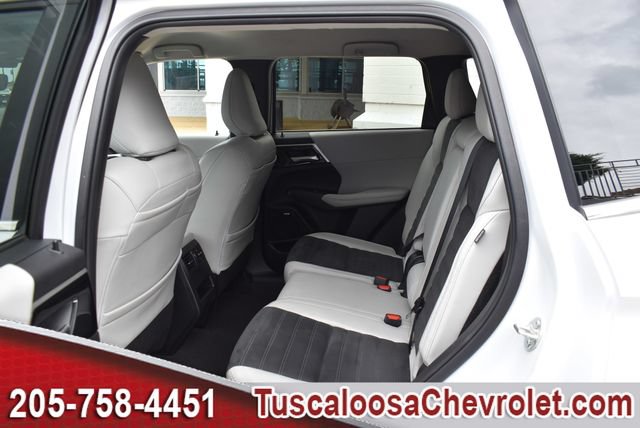 Used 2025 Mitsubishi Outlander SE AWD/4WD image 23