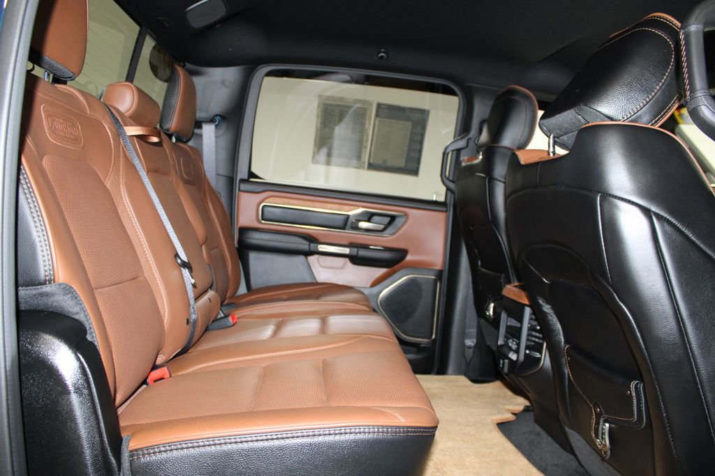 Used 2022 RAM 1500 Limited w/ Body-Colour Bumper Group AWD/4WD image 31