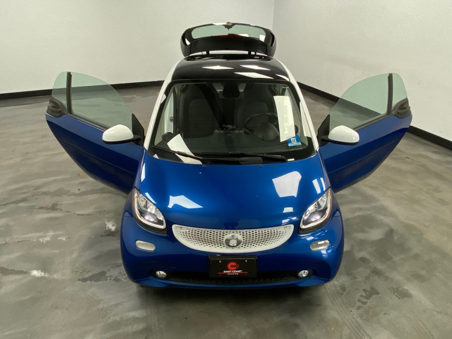 Used 2017 smart fortwo Prime RWD image 46