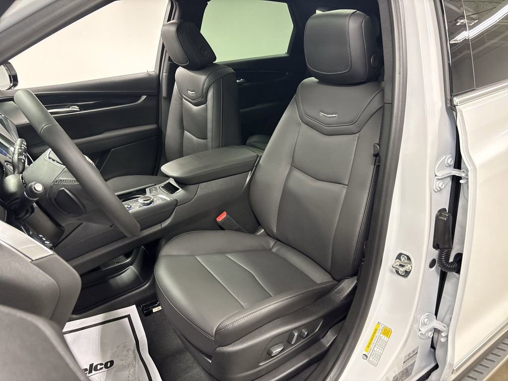New 2025 Cadillac XT5 Premium Luxury w/ Technology Package image 24