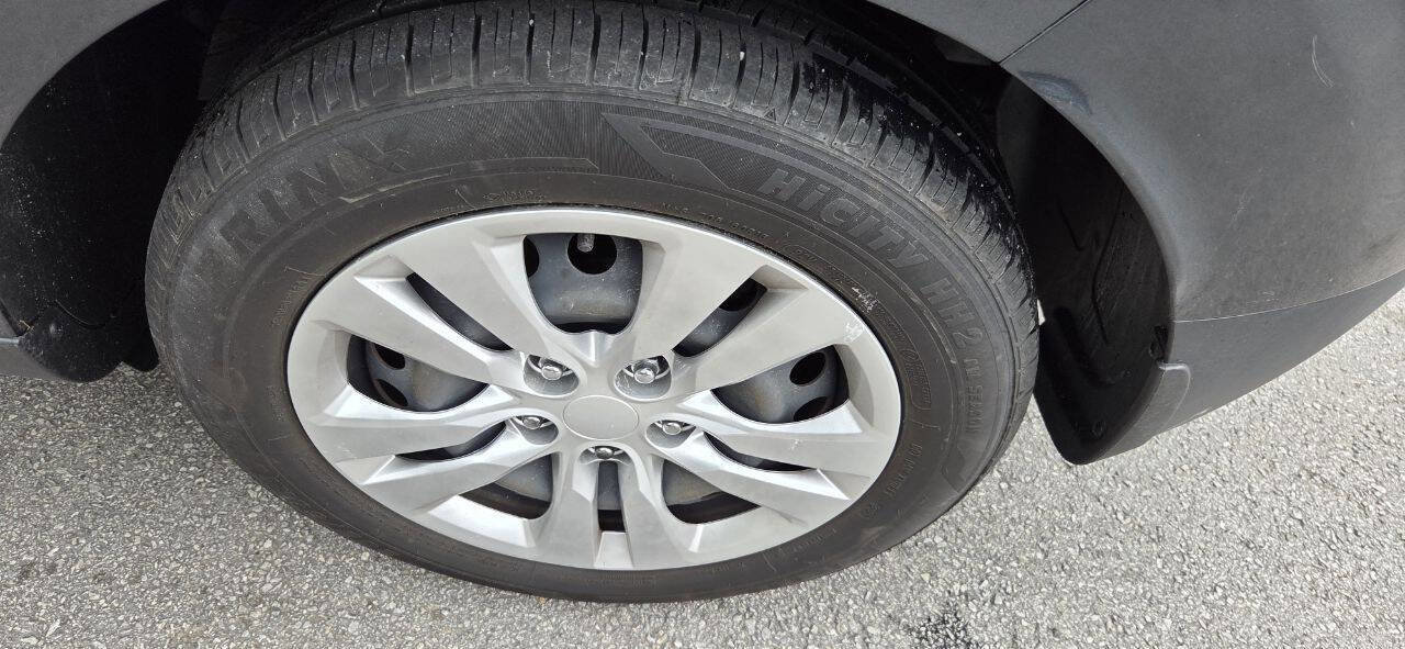 Used 2021 Kia Soul LX image 9