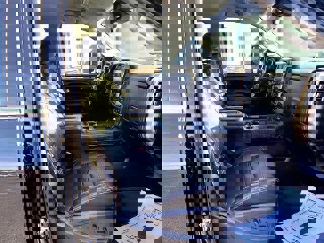 Used 2015 GMC Sierra 3500 Denali w/ Duramax Plus Package image 25