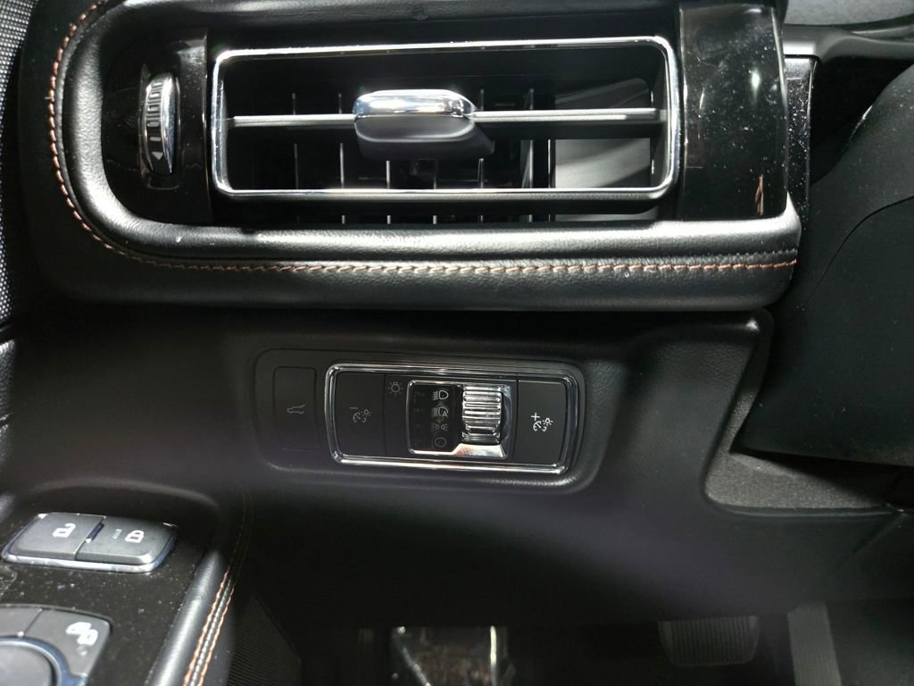 Used 2022 Lincoln Aviator Reserve w/ Equipment Group 201A image 14