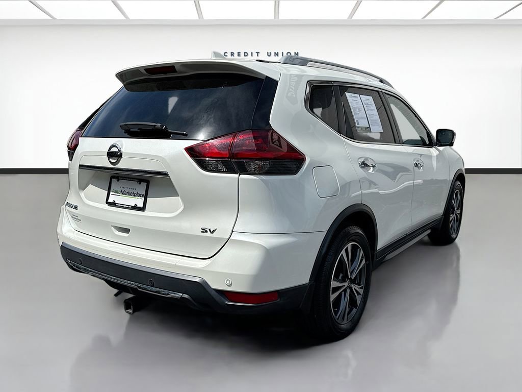 Used 2019 Nissan Rogue SV w/ Premium Package image 6