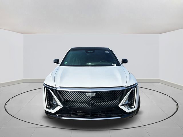 New 2026 Cadillac Lyriq Luxury image 2