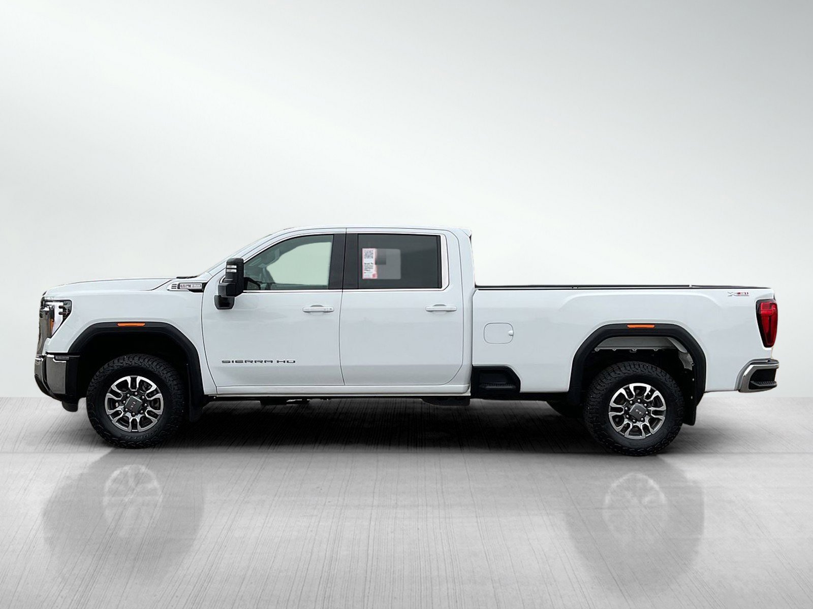Used 2025 GMC Sierra 3500 SLE w/ SLE Convenience Package AWD/4WD image 2