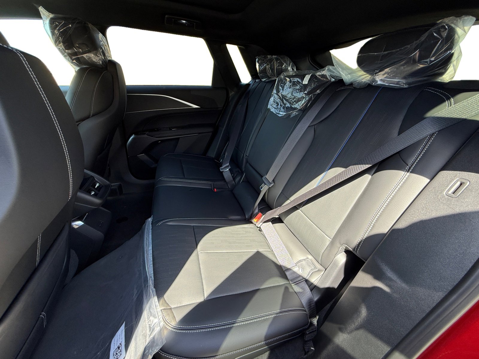 New 2025 Cadillac Lyriq Sport image 16