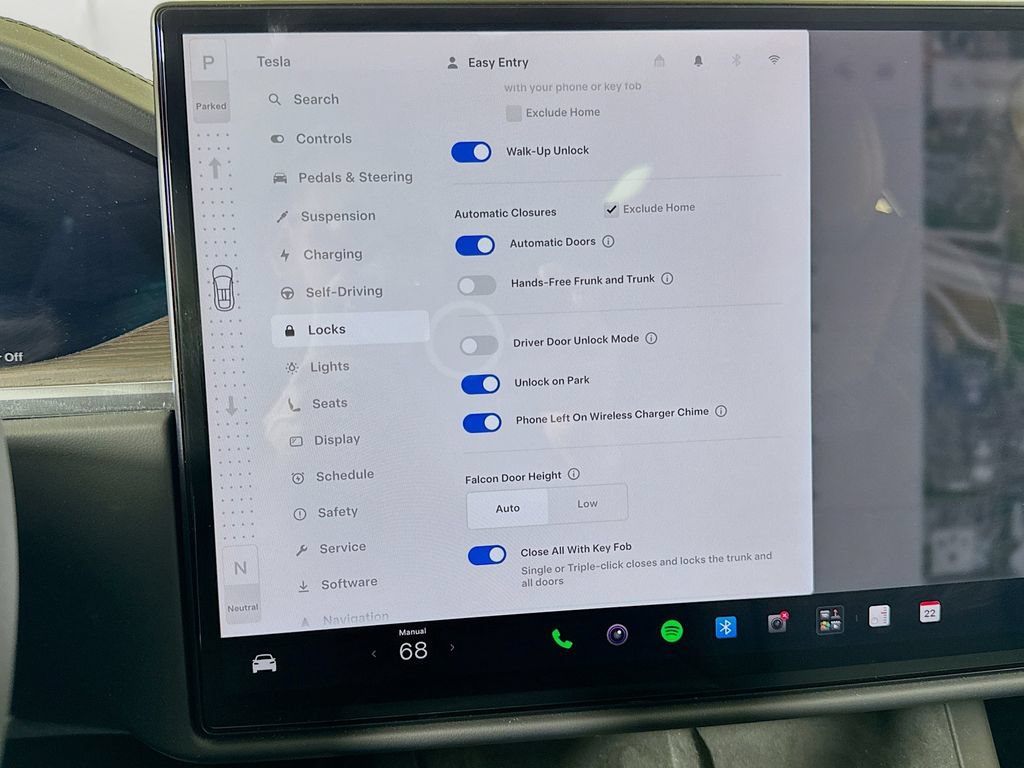 Used 2023 Tesla Model X AWD/4WD image 38