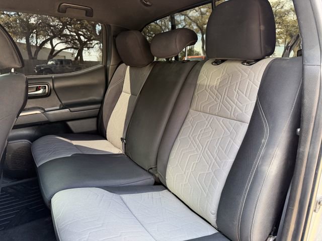 Used 2023 Toyota Tacoma TRD Sport w/ Technology Package image 17