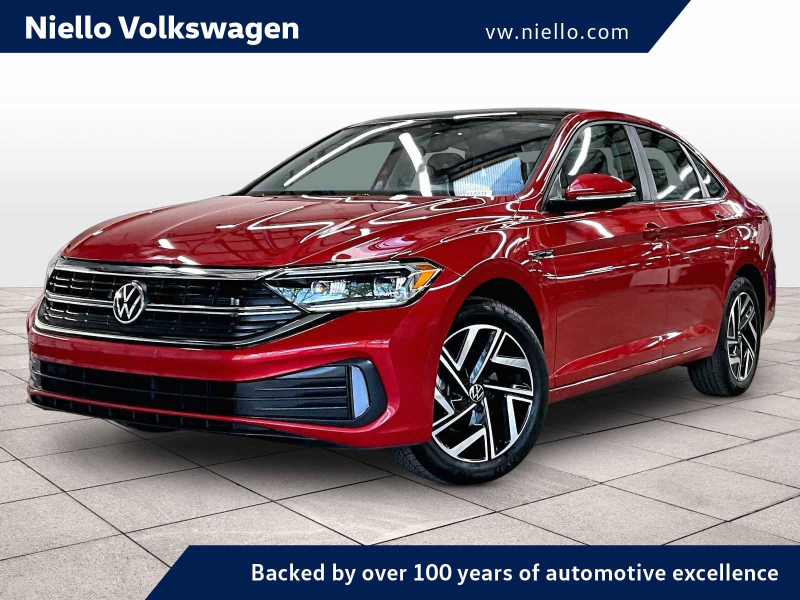 Used 2023 Volkswagen Jetta SEL image 1