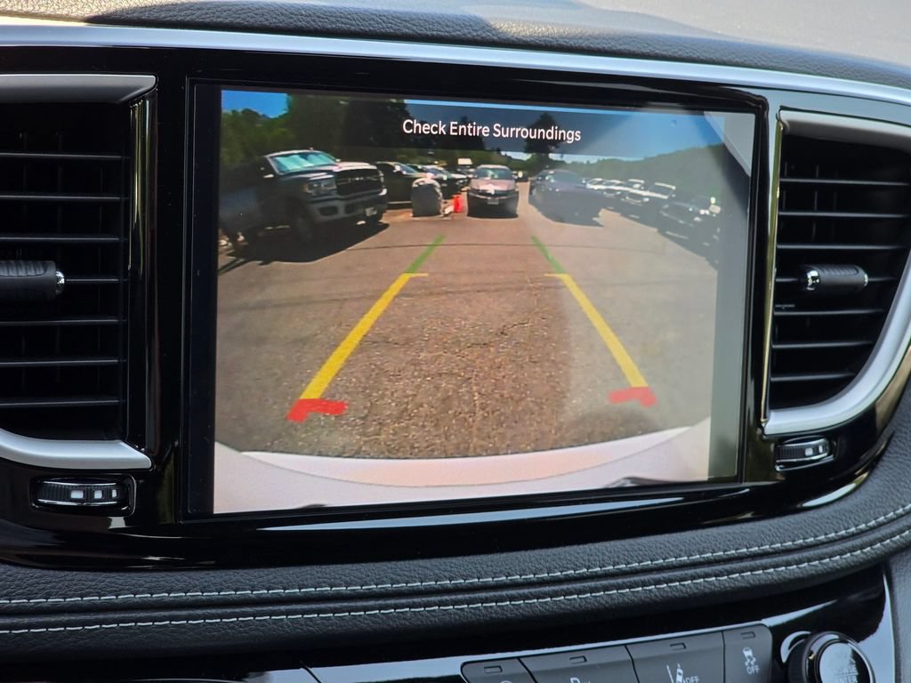 New 2027 Chrysler Pacifica Select FWD image 8