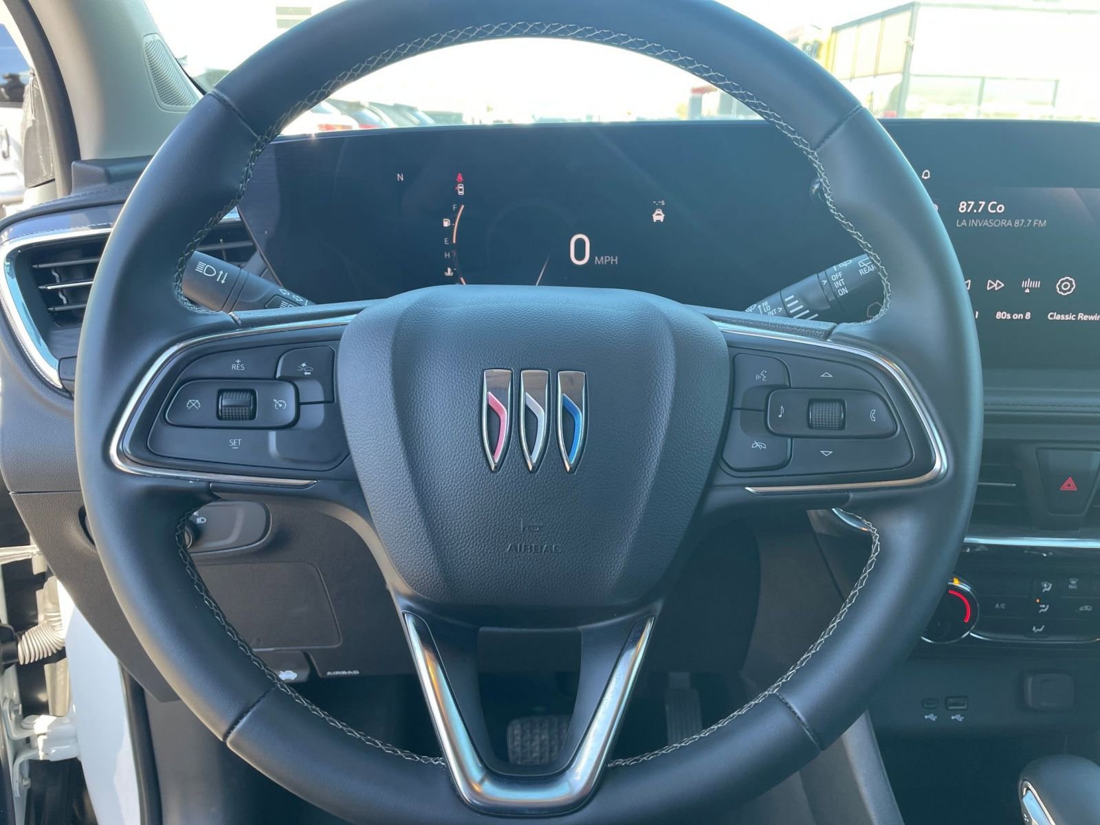 Used 2025 Buick Encore GX Preferred image 27