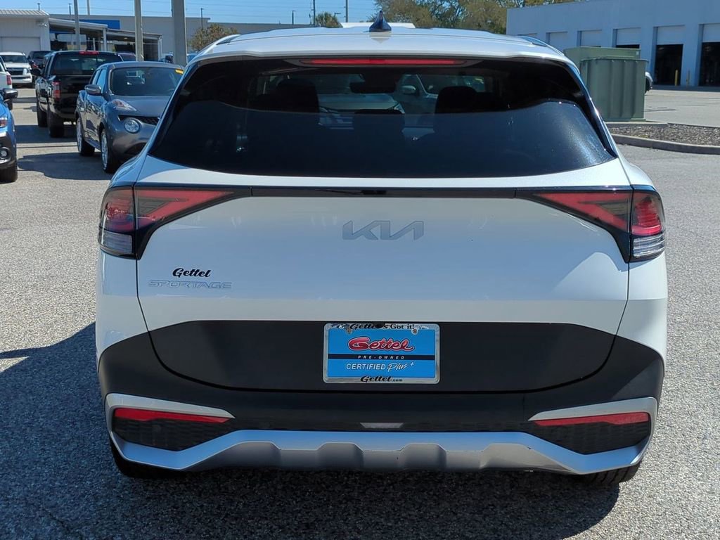 Used 2024 Kia Sportage LX image 6