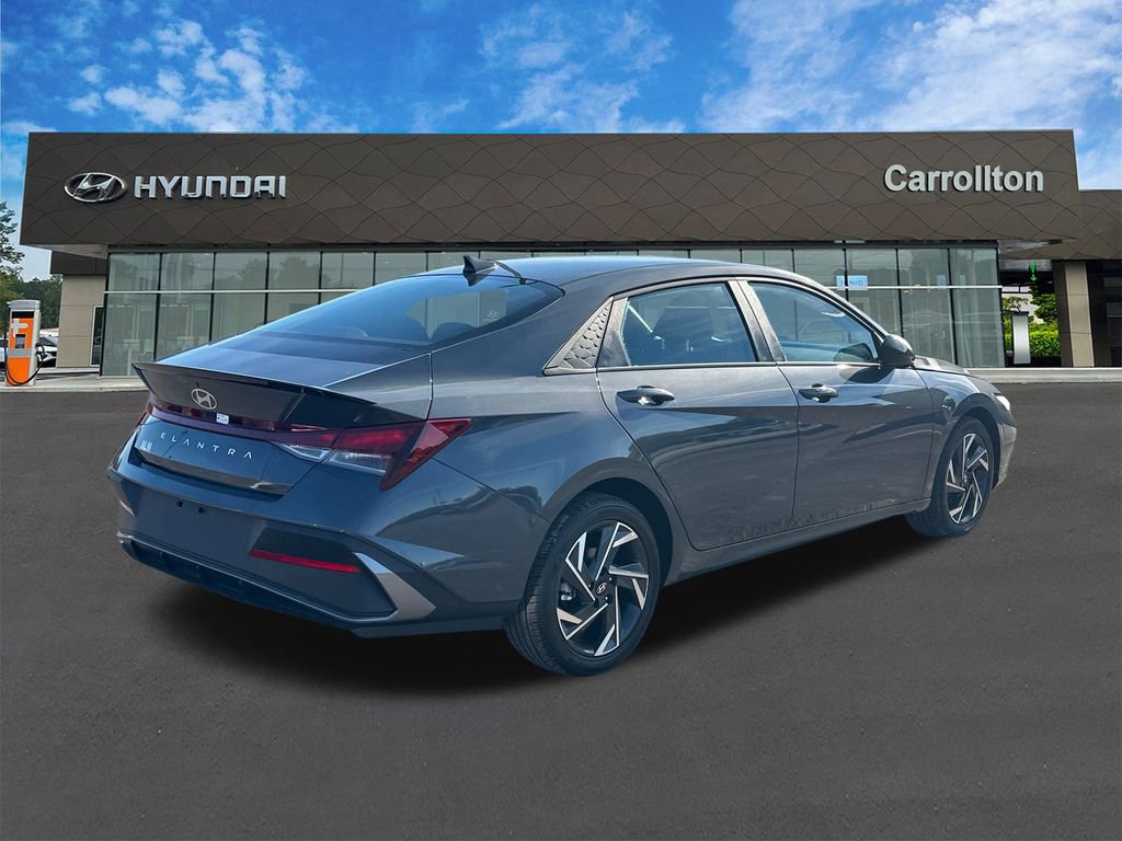 New 2025 Hyundai Elantra Sport image 5