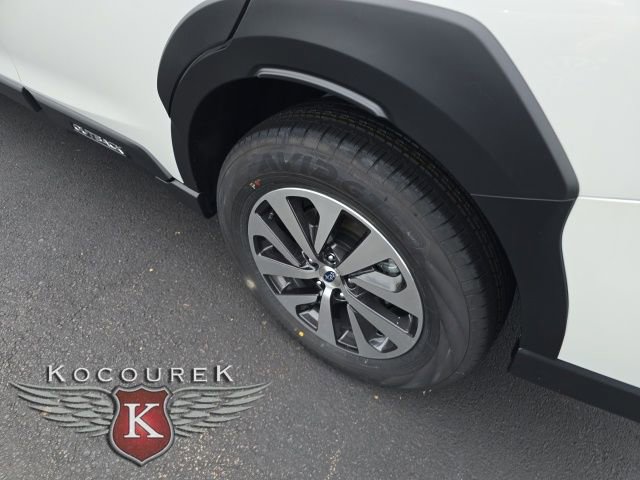 Certified 2025 Subaru Outback Premium image 28