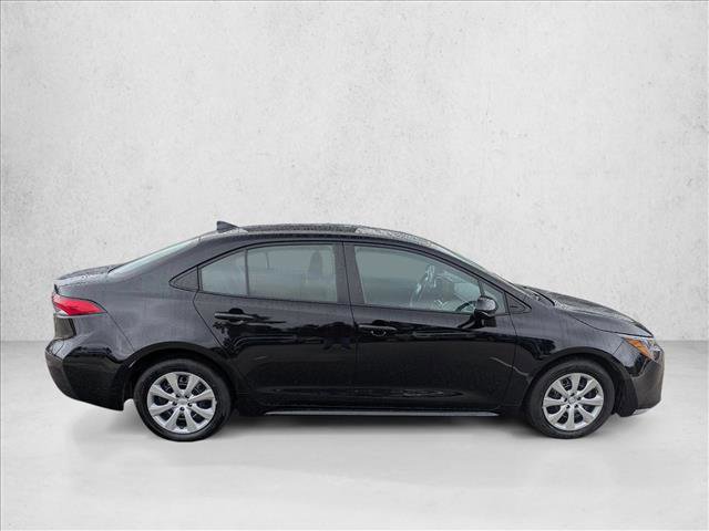 Used 2025 Toyota Corolla LE image 4