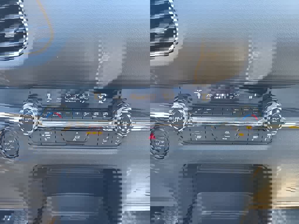 Used 2025 MAZDA CX-30 AWD 2.5 S w/ Premium Package image 18