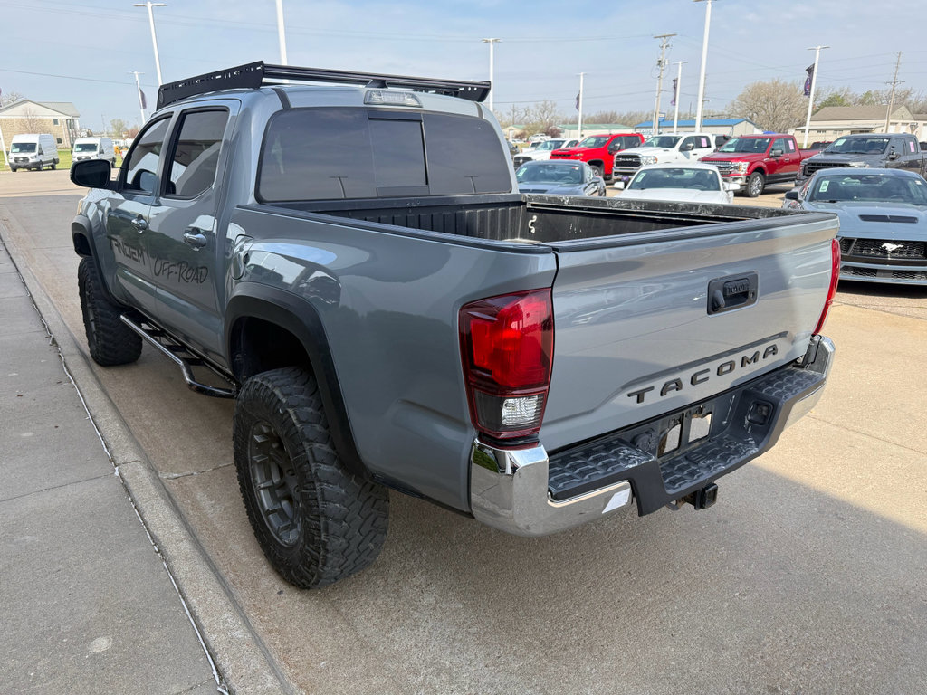 Used 2018 Toyota Tacoma TRD Off-Road image 7