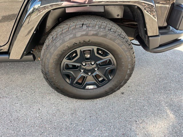 Used 2016 Jeep Wrangler Unlimited Sahara AWD/4WD image 24