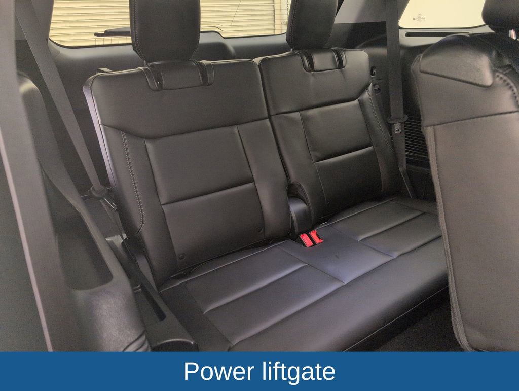 Used 2024 Ford Explorer XLT w/ Equipment Group 202A image 16