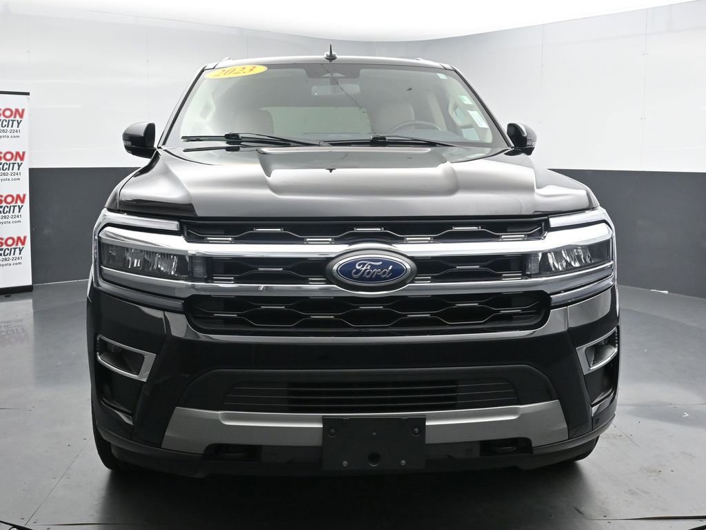 Used 2023 Ford Expedition Limited AWD/4WD image 3