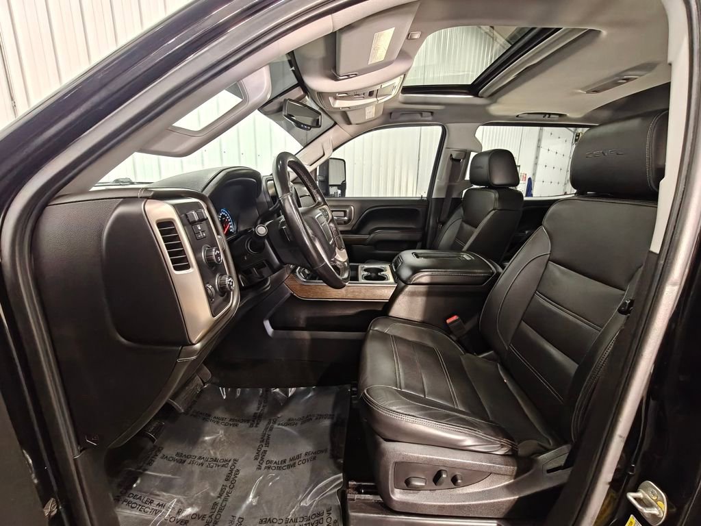 Used 2017 GMC Sierra 2500 Denali w/ Suspension Package, Off-Road image 31