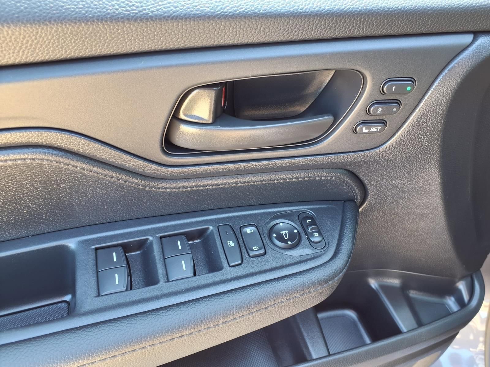 Used 2026 Honda Odyssey EX-L image 24