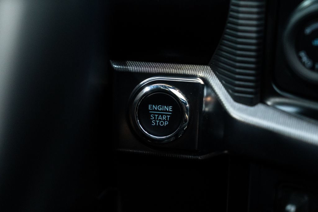 Used 2025 Ford F150 Raptor AWD/4WD image 42