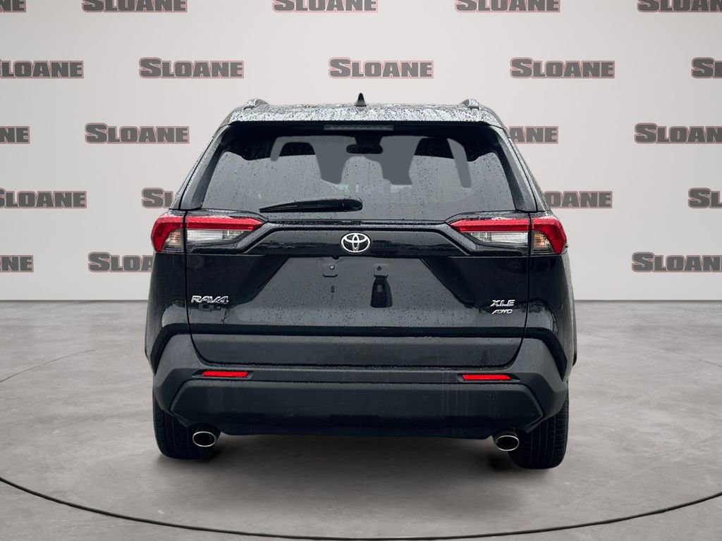 Used 2024 Toyota RAV4 XLE image 4