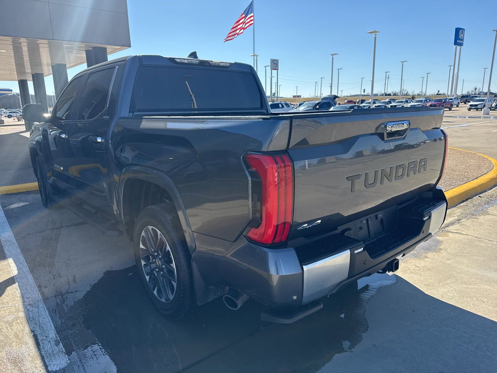 Used 2025 Toyota Tundra Limited image 3