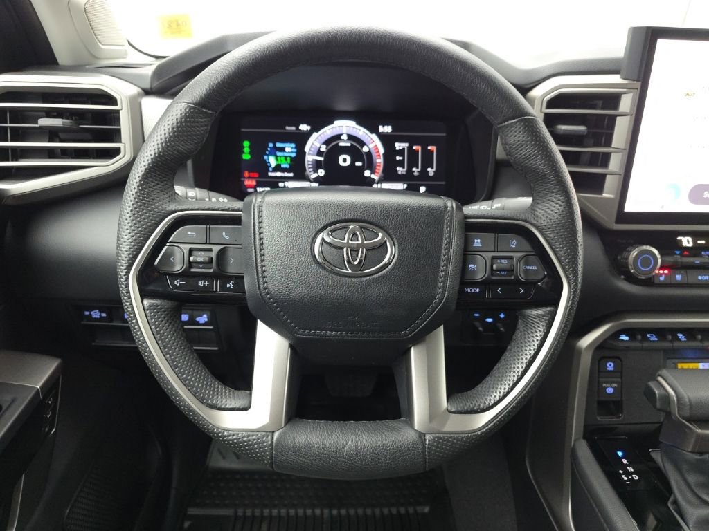 Used 2024 Toyota Tundra Limited AWD/4WD image 25