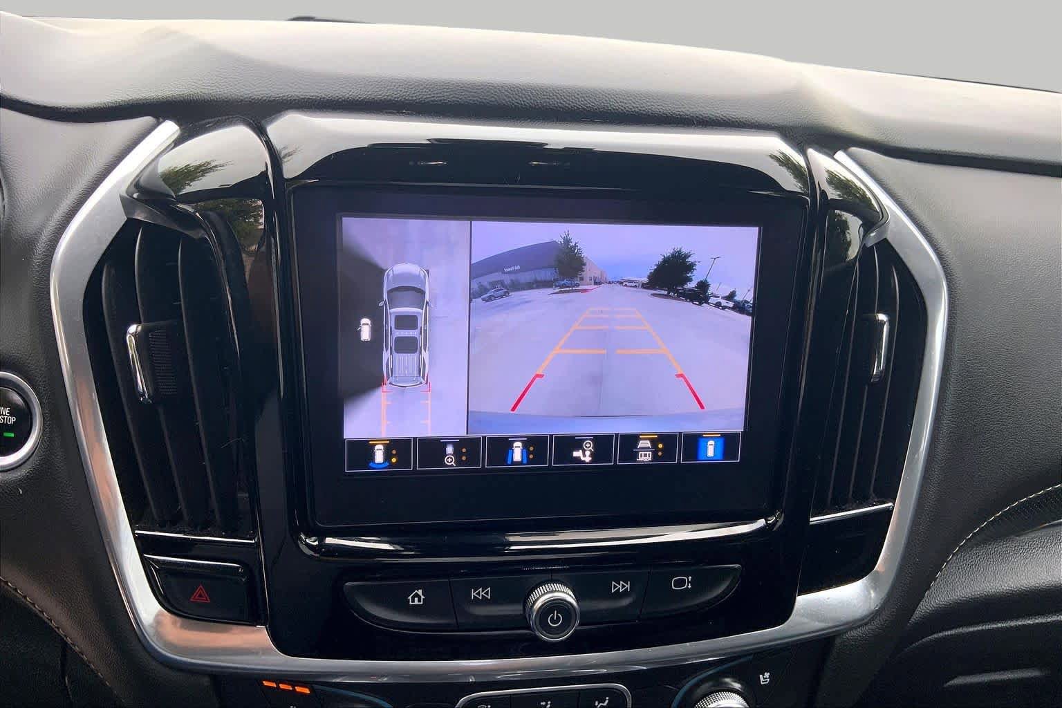 Used 2022 Chevrolet Traverse Premier w/ Redline Edition AWD/4WD image 29