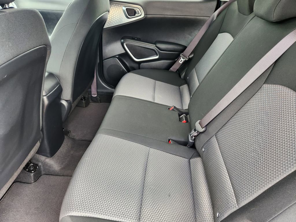 Certified 2025 Kia Soul LX FWD image 30