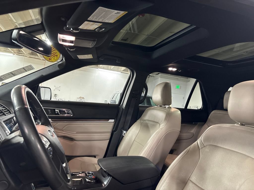 Used 2019 Ford Explorer Limited w/ Ford Safe & Smart Package AWD/4WD image 25