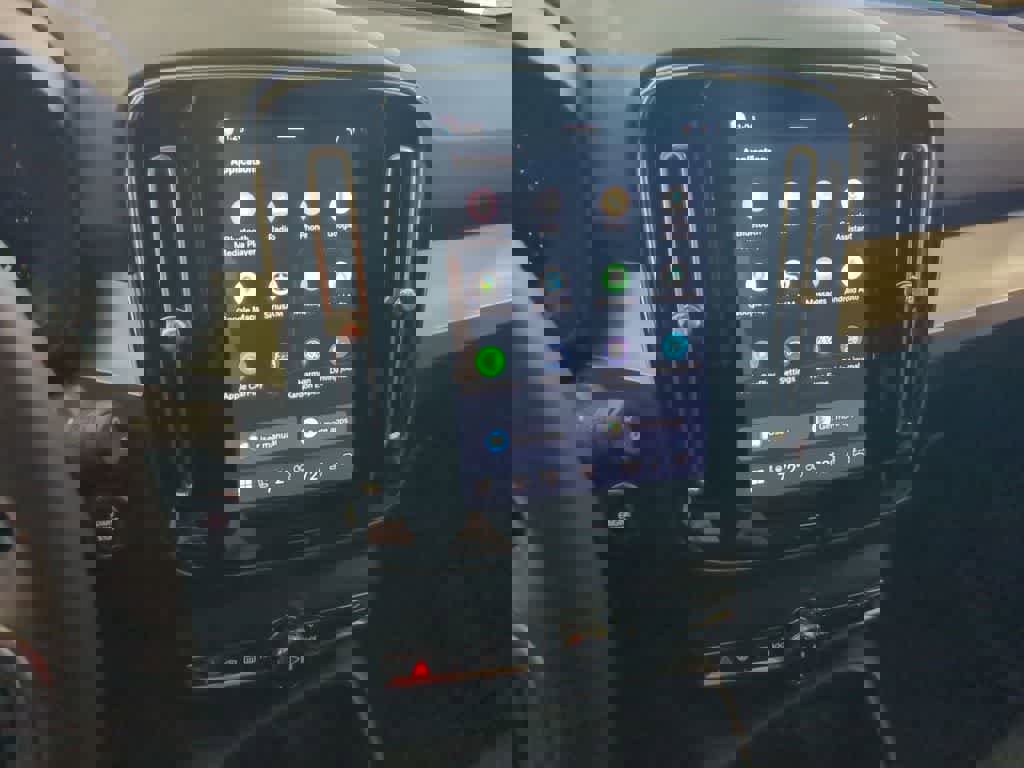 New 2026 Volvo XC40 B5 Ultra w/ Protection Package Premier image 26