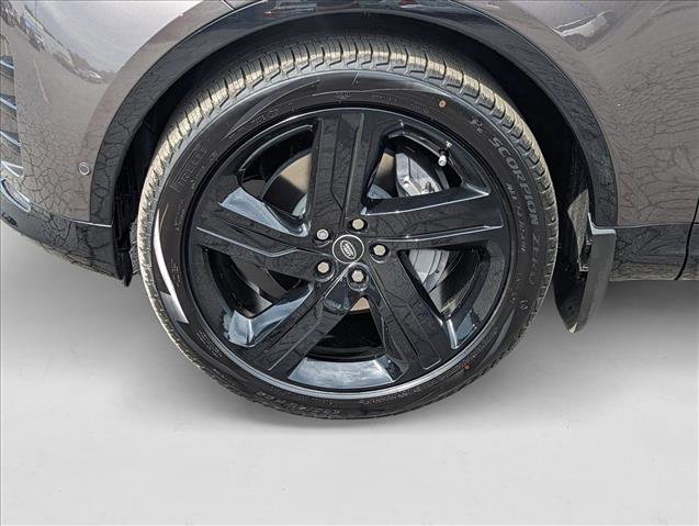 New 2025 Land Rover Discovery Dynamic SE image 10