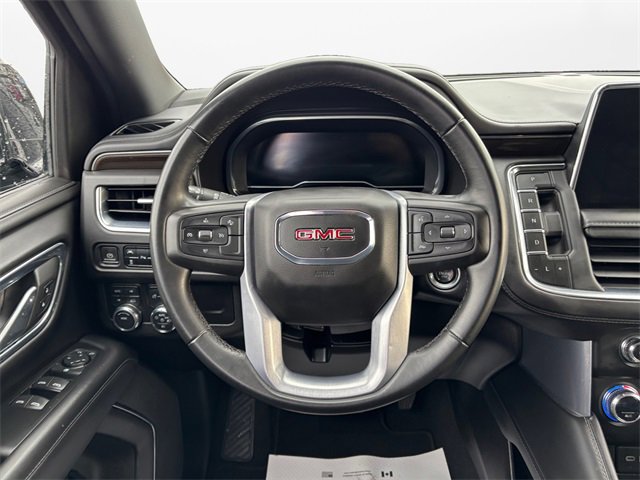Used 2023 GMC Yukon XL SLE image 12