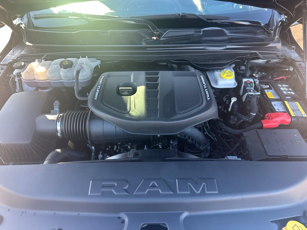Used 2025 RAM 1500 Limited AWD/4WD image 30