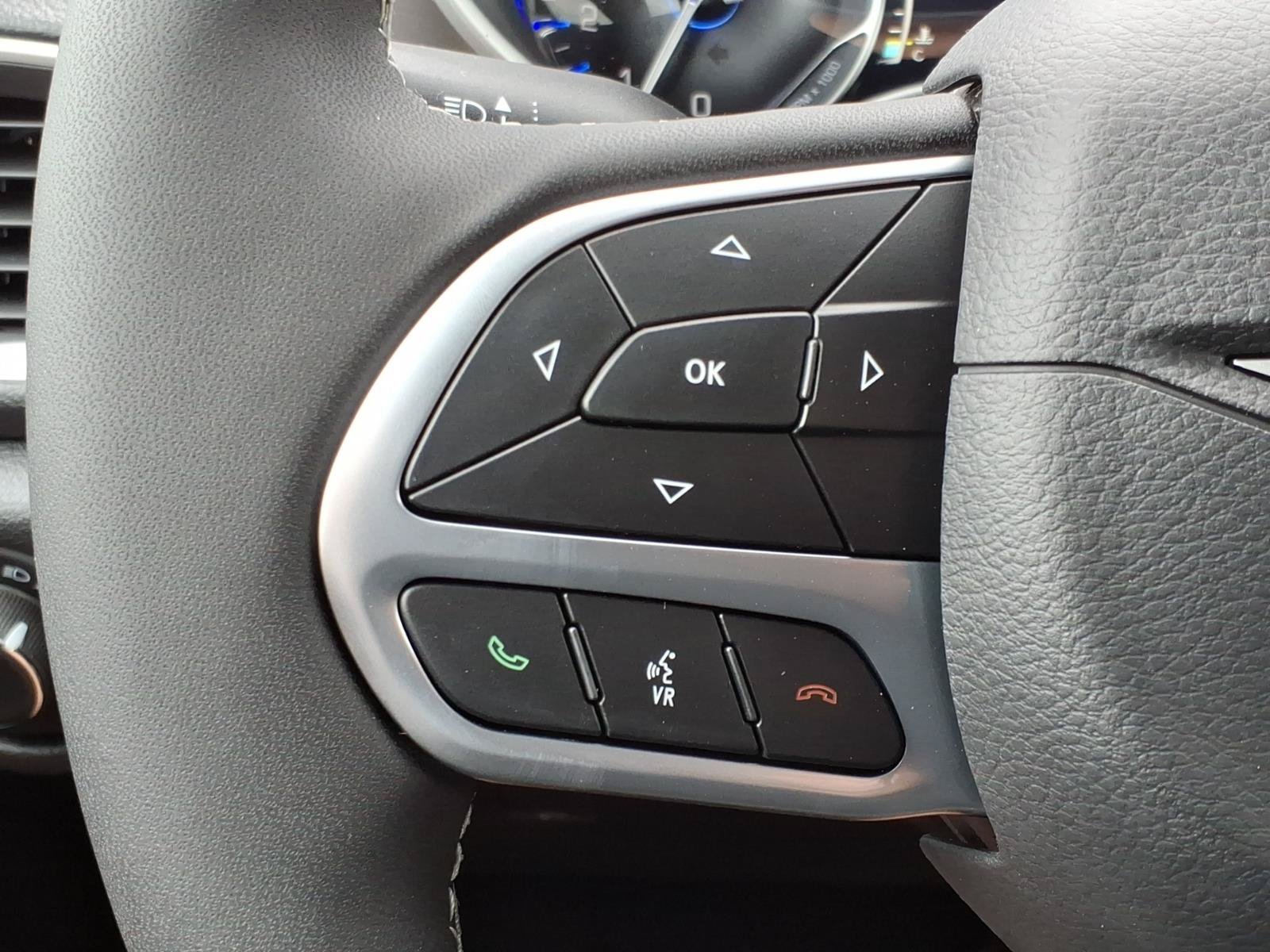 New 2027 Chrysler Pacifica Select AWD/4WD image 16