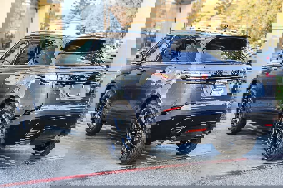 New 2026 Land Rover Range Rover Velar Dynamic SE image 8