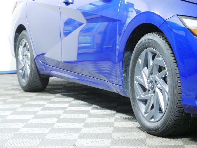 Used 2024 Hyundai Elantra SEL FWD image 8