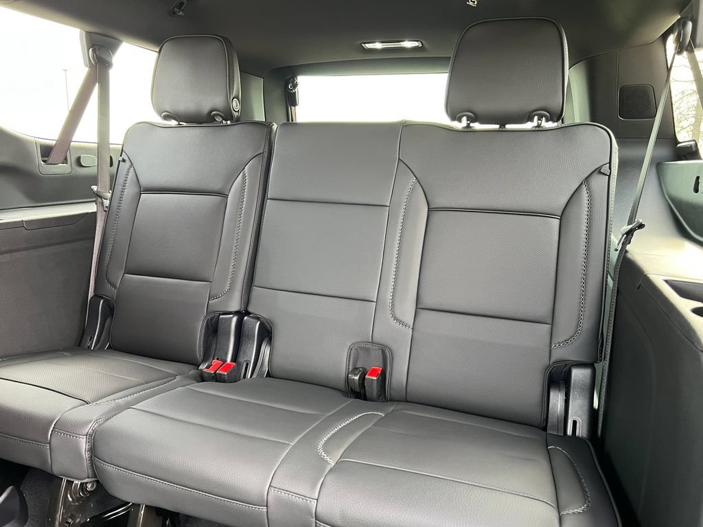 New 2026 GMC Yukon XL Denali w/ Denali Reserve Package AWD/4WD image 7