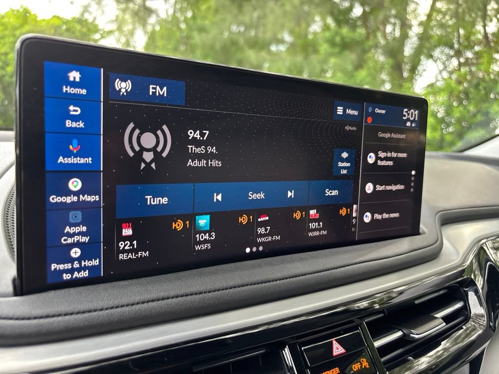 Used 2025 Acura MDX w/ Technology Package FWD image 38