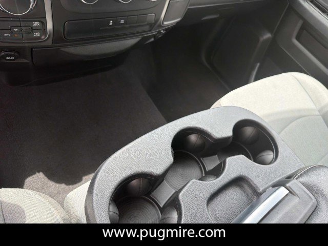 Used 2024 RAM 1500 Classic SLT AWD/4WD image 27