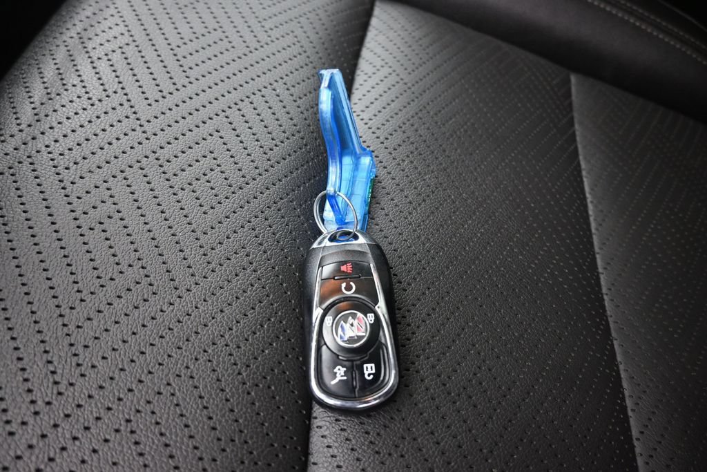 Used 2022 Buick Encore GX Essence w/ Experience Buick Package AWD/4WD image 50