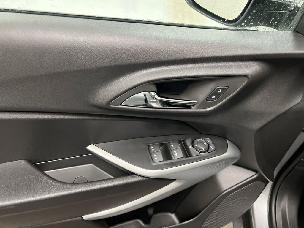New 2026 Chevrolet Trax LS image 20