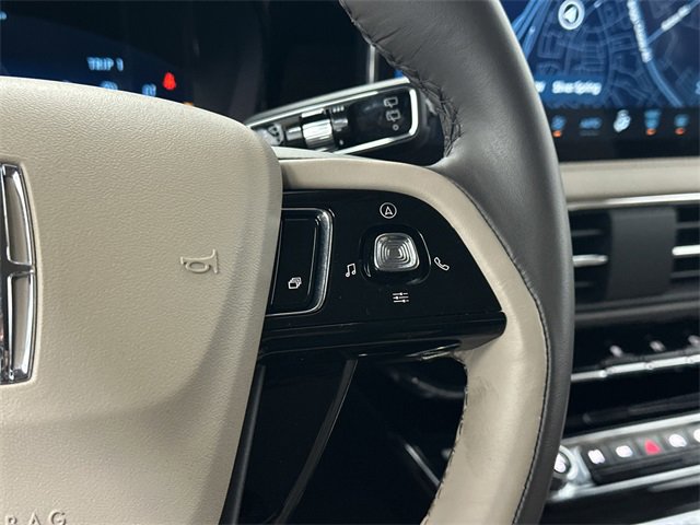 Used 2023 Lincoln Corsair Reserve image 22
