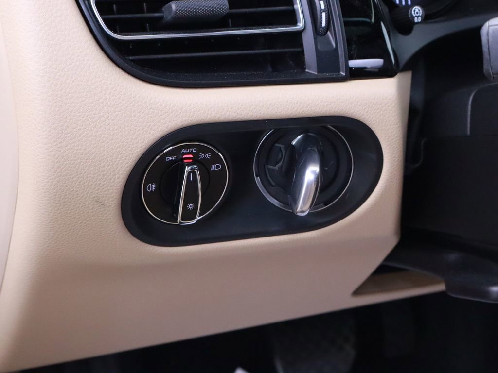 New 2024 Porsche Macan image 46