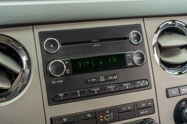 Used 2015 Ford F250 XLT w/ XLT Value Package AWD/4WD image 27