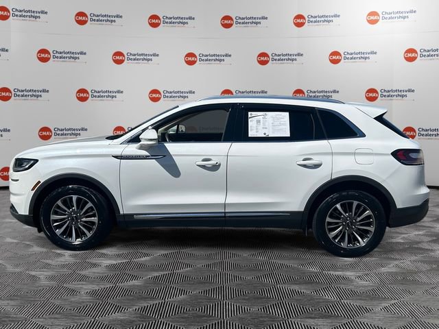 Used 2023 Lincoln Nautilus AWD w/ Premium Package image 2